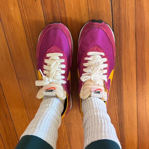 Men’s Nike waffle sneakers unique colorway - Picture 2 of 4